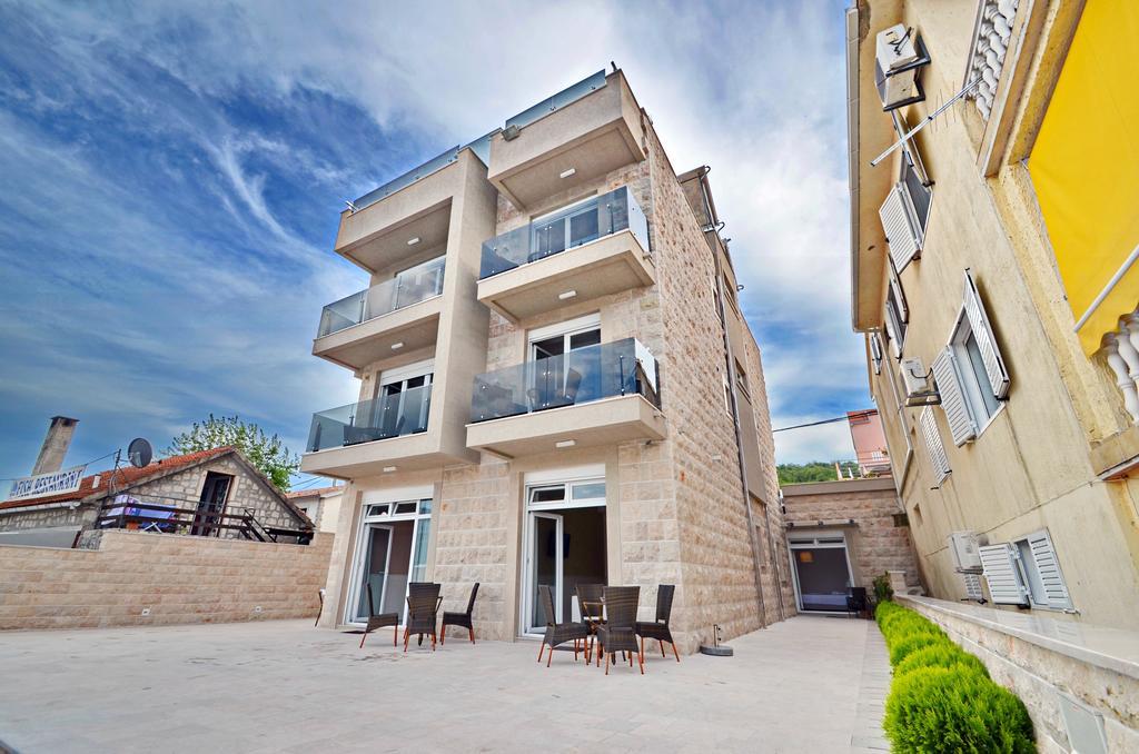 Apartments Bojana Tivat Exterior foto